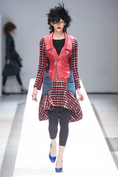 Look 1